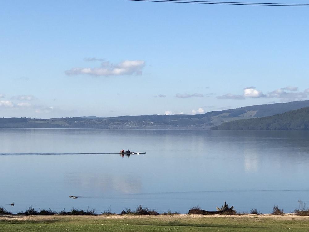 Lakeview Small Studio Rotorua Bagian luar foto